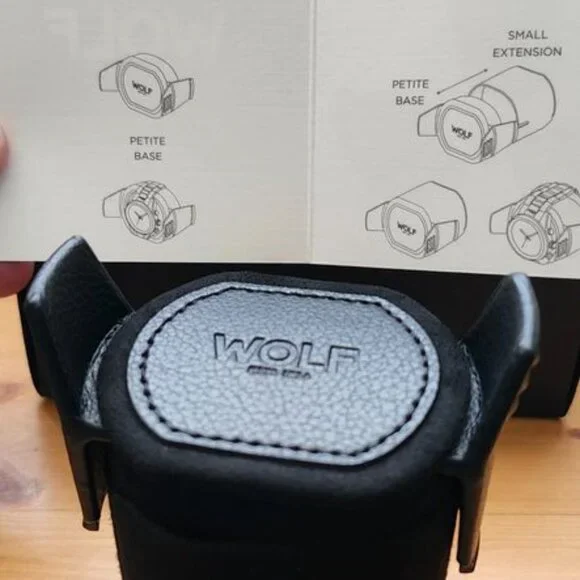 Wolf Dynamic Cuffs - Picture 3 of 7